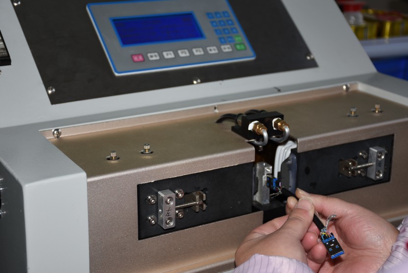 《蘇州華宸宇電子有限公司》定做端子線要做什么？